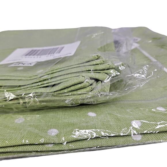 Green Placemats Set of 8 Polka Dot Border Machine Washable 12x17 Poliviscose New - Picture 9 of 10